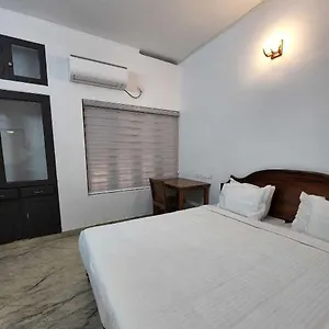 Spot On 81275 Mannath Homes Elur